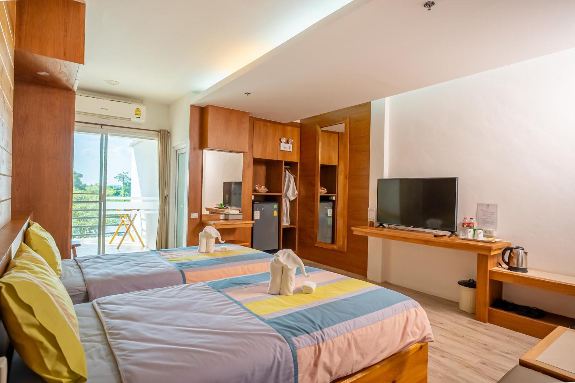Tamnanpar Resort Ban Phe Exteriör bild